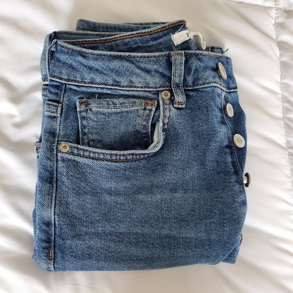 Forever 21 High Waisted Mom Jeans - Picture 5 of 5